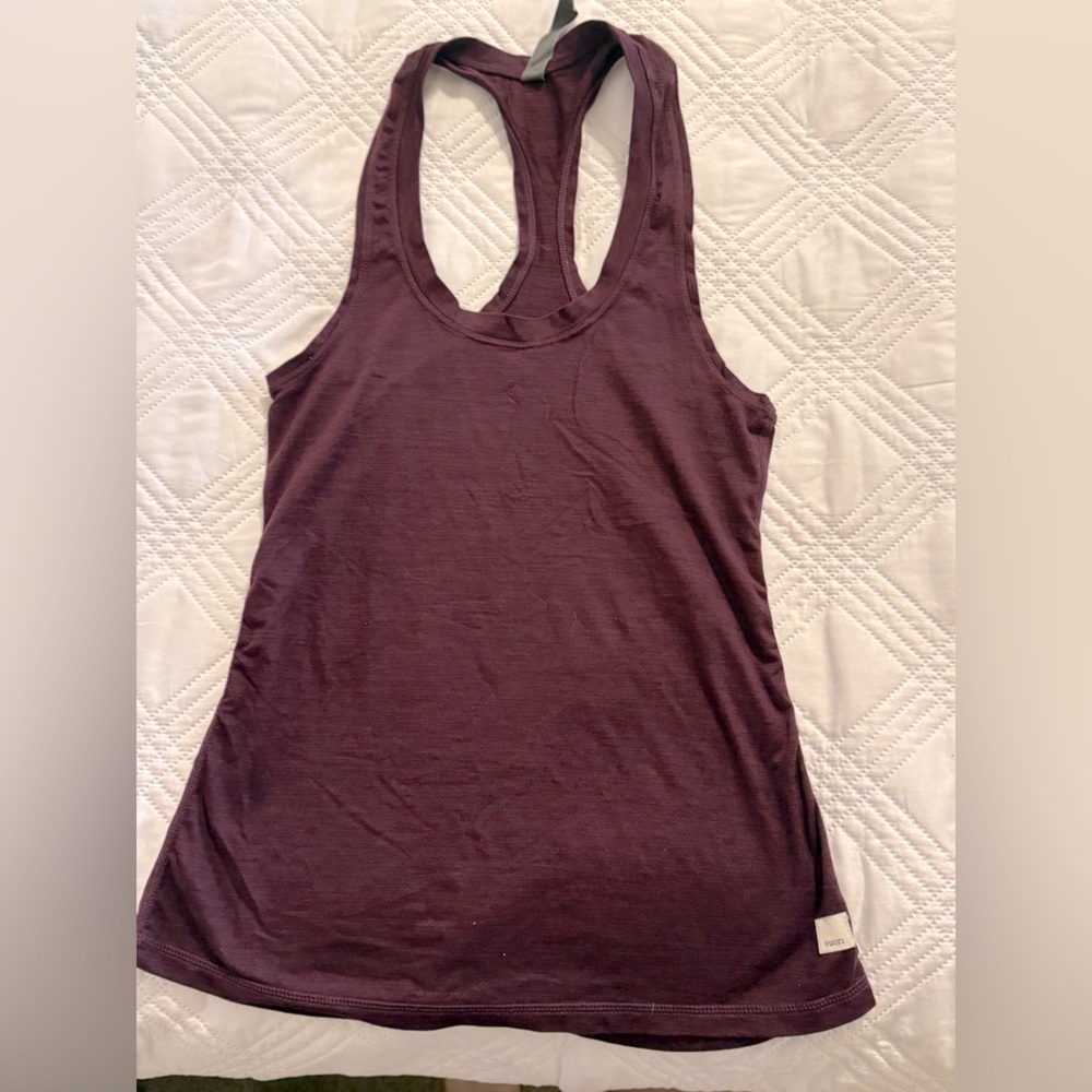 Vuori tank, size extra small, maroon/burgundy